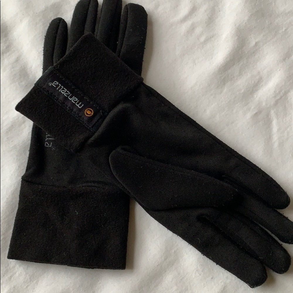 Gloves - Picture 2 of 3